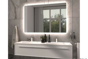 Specchio per bagno di hotel con illuminazione al led