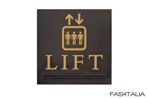 Targa in ottone brunito con pittogrammi per Hotel