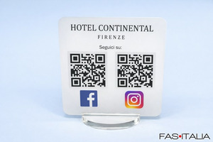 Display informativo servizi hotel QR code